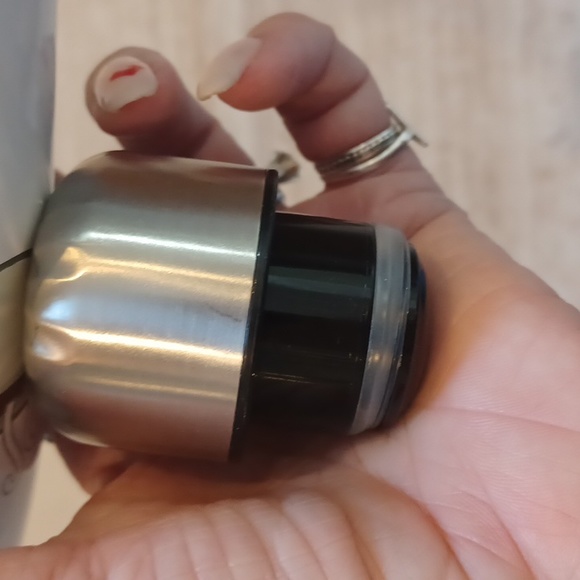 FRIENDS "Central Perk" Travel Water Bottle - Picture 7 of 7